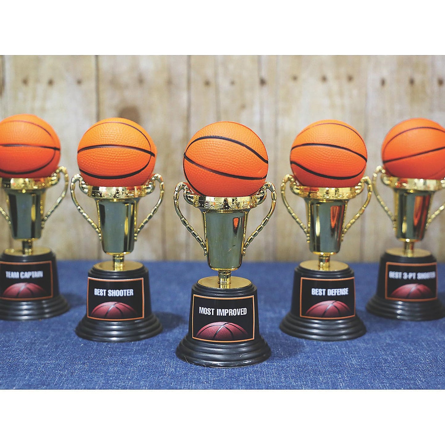 Fun Express - Stress Balls Realistic Basketball Sport - Toys - Balls - Relaxables - 12 Pieces