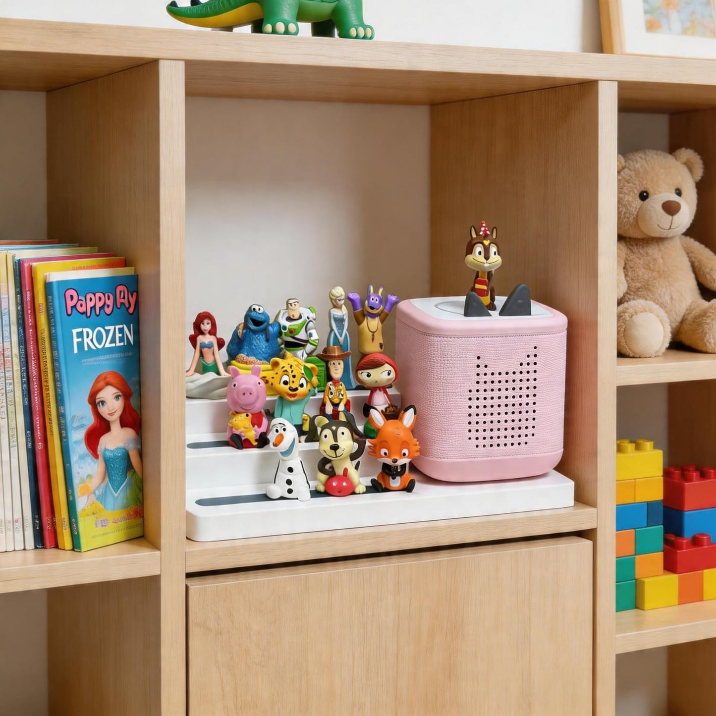 UGQIN Tonie Shelf Come with Carrying Bag, 3 Tiered Magnetic Display Shelf,Tonie Figures Holder,Toniebox1/2 Stand in Kids Room (White)
