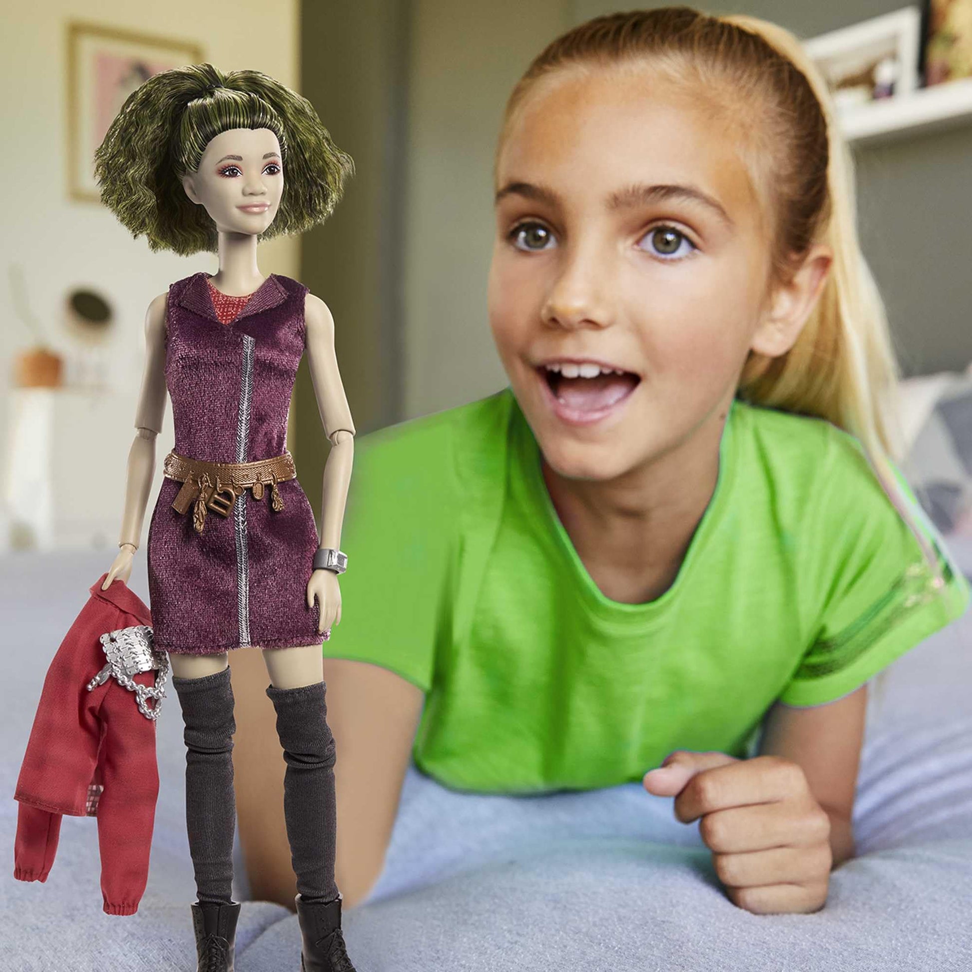 Mattel Disney Zombies 2 Toys, Willa Lykensen Werewolf Fashion Doll Wearing Rocker Outfit & Accessories, 11 Bendable “Joints”