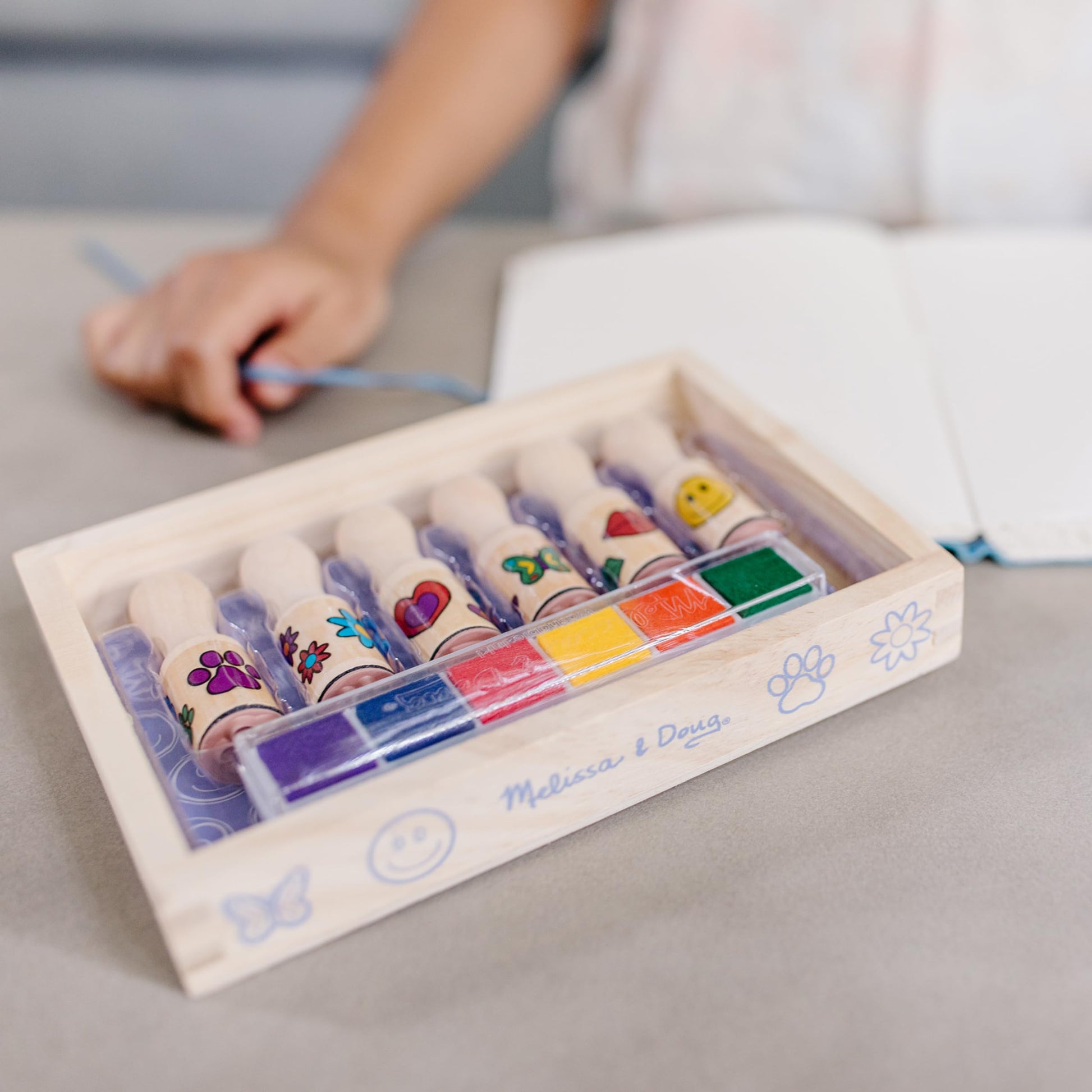 Melissa & Doug Wooden Toy Handle Stamp Set Arts and Crafts Stamp Sets and Stencils 3+ Gift for Boy or Girl