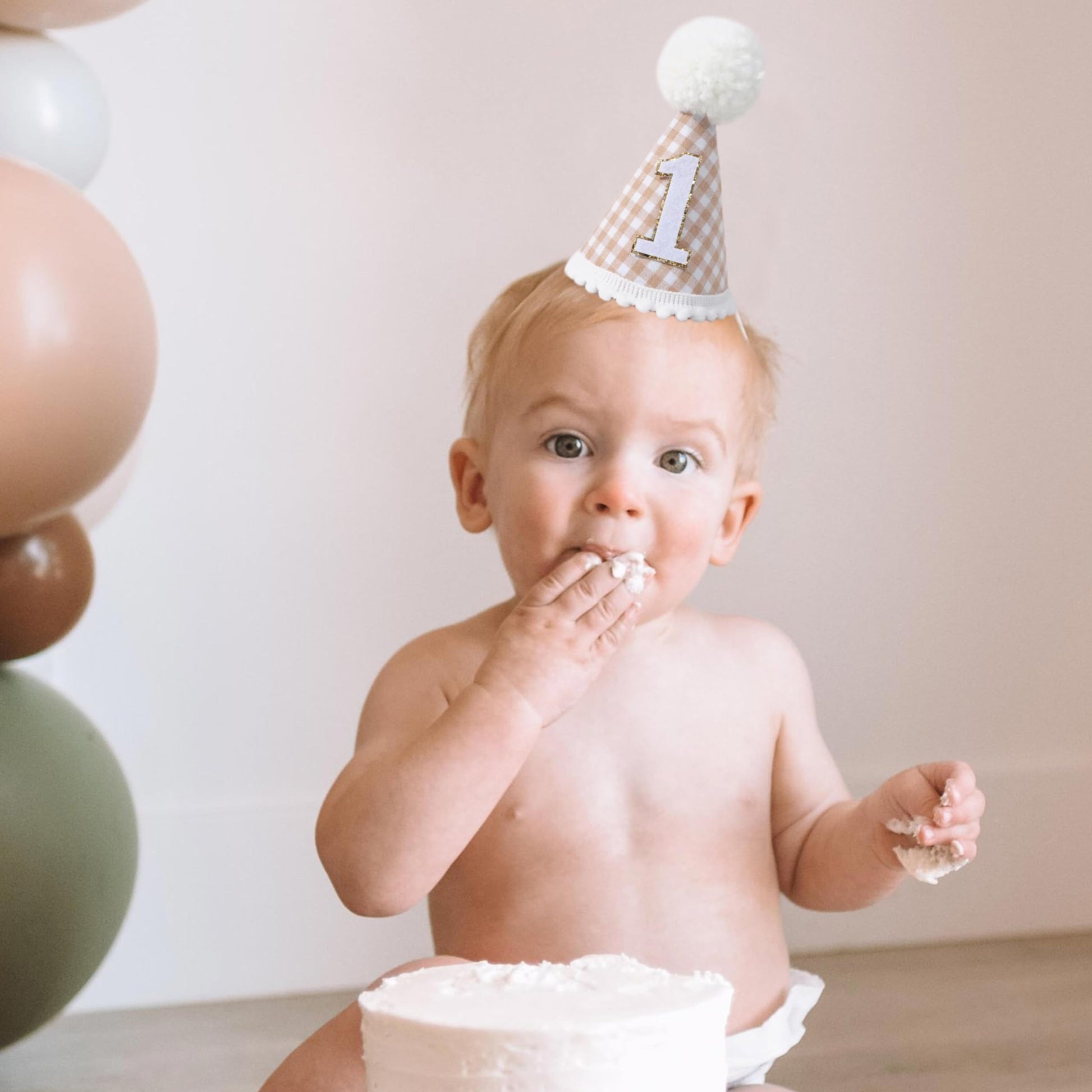 MAMUXI Gingham Style 1st Birthday Party Hat - Beige Gingham Hat for Dogs