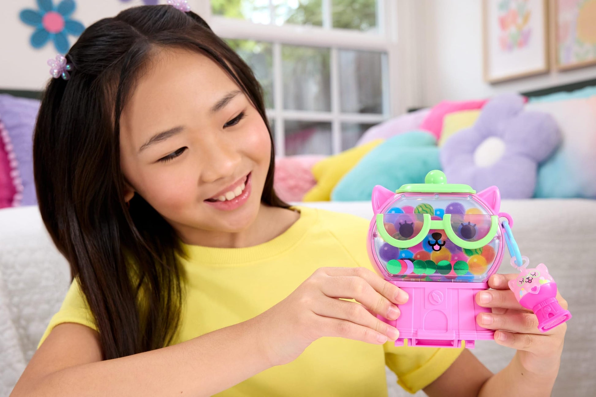 Polly Pocket JKC50 Watermelon Kitten Travel Toy Set with 1 Mini Figure, Animal, Cup Carousel, Rocking Swing and Accessories with Fruit Theme