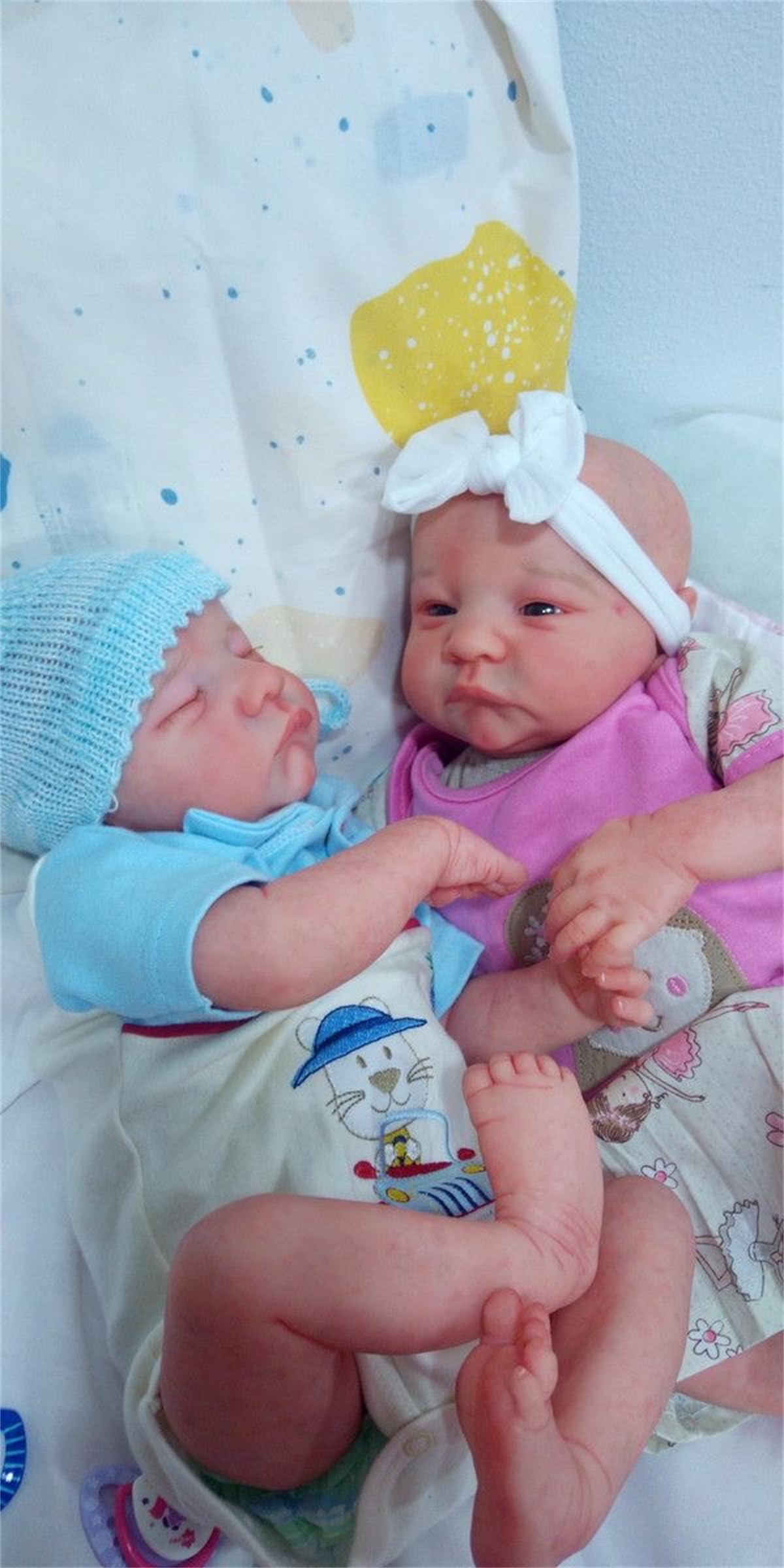 GYCV Lifelike Reborn Baby Dolls Twins Boy and Girl 20 Inch Weighted Full Body Silicone Realistic Newborn Baby Dolls Twins Real Life Baby Dolls Twin