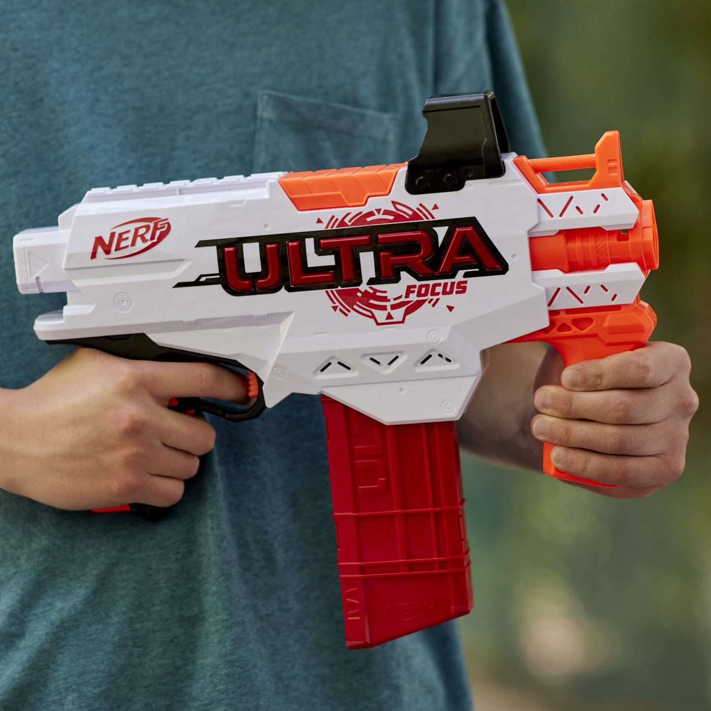 Nerf Ultra Focus Motorized Blaster, 10-Dart Clip (Amazon Exclusive)