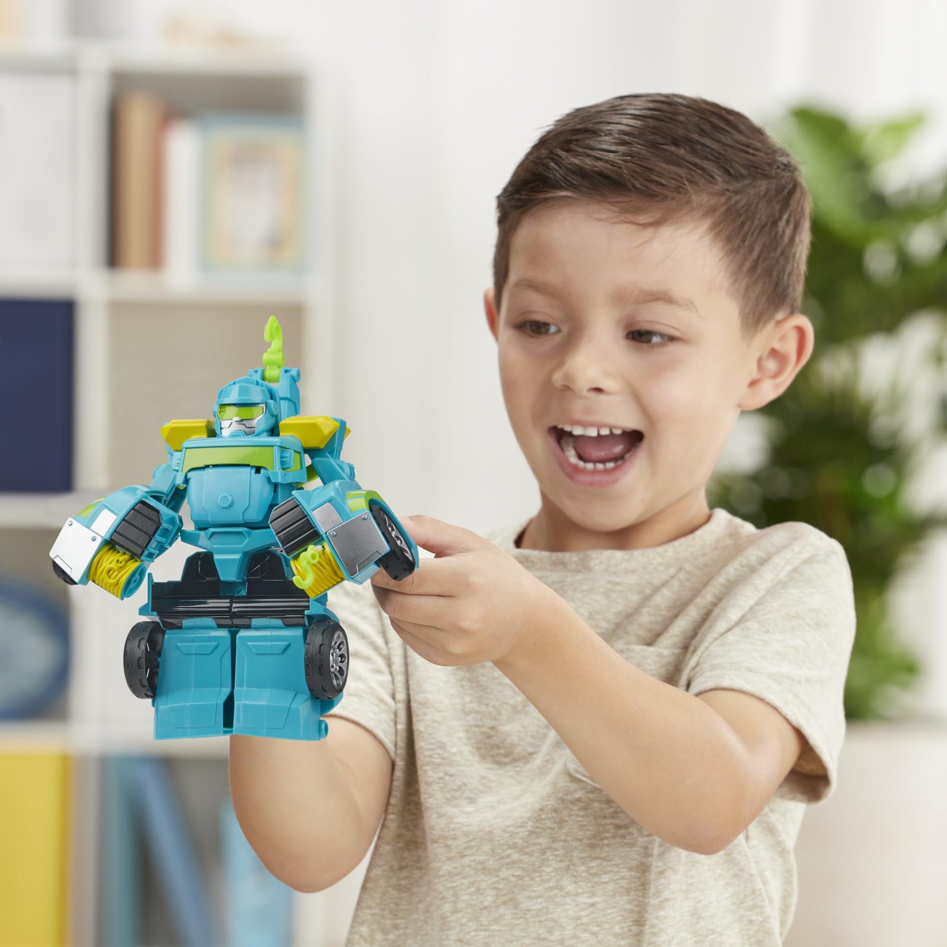 Transformers Playskool Heroes Rescue Bots Academy Hoist Converting Toy Robot, 6" Action Figure, Kids Ages 3 & Up (Amazon Exclusive)