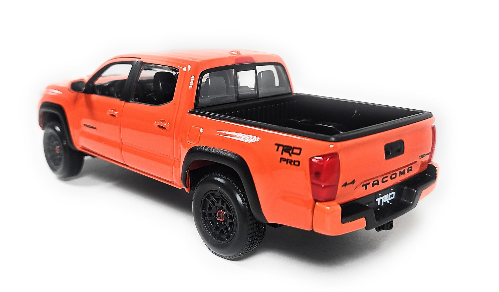 Maisto 1:27 Scale Special Edition 2023 Toyota Tacoma TRD Pro Diecast Vehicle