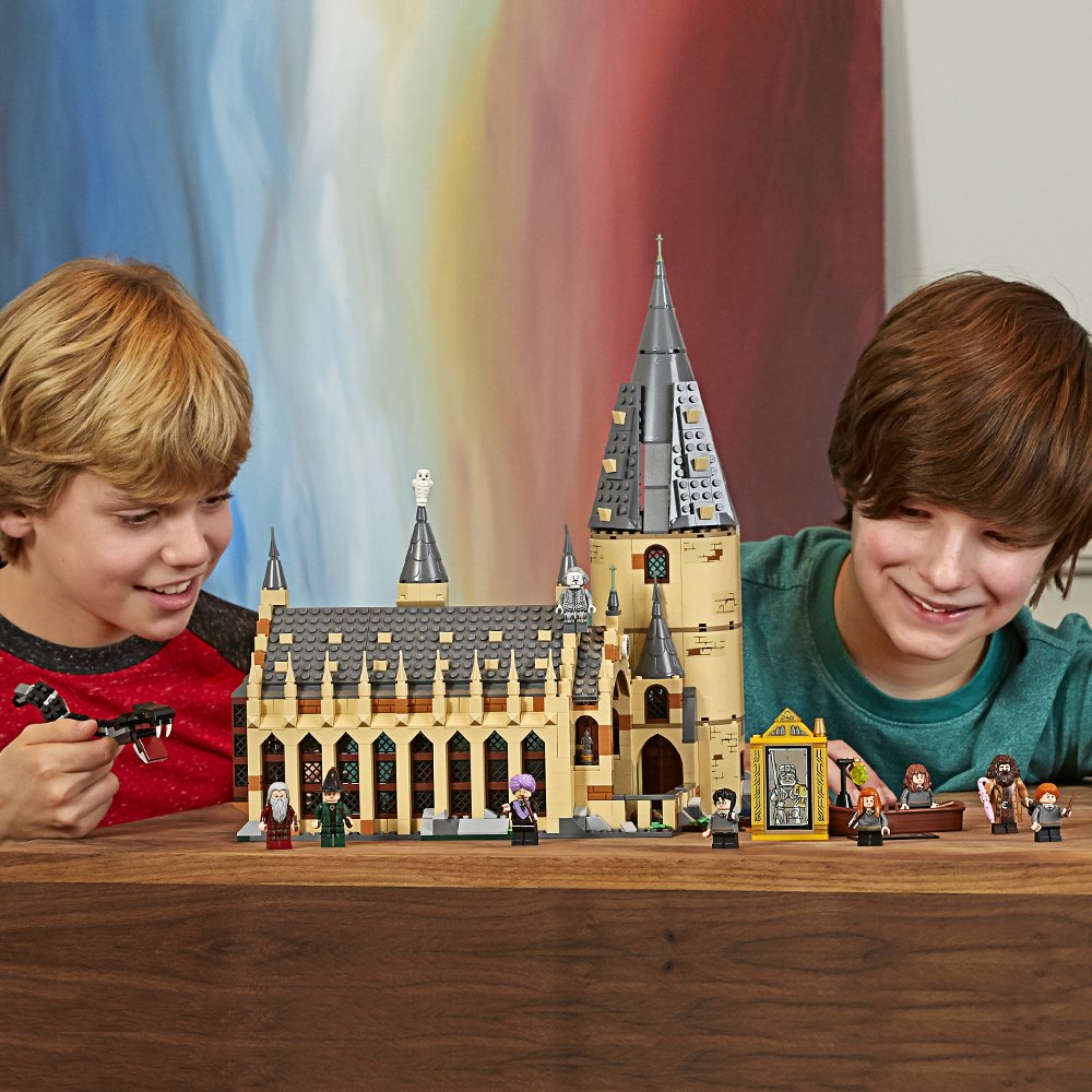 LEGO Harry Potter Hogwarts Great Hall 75954 Building Kit and Magic Castle Toy, Fantasy Creatures, Hermione Granger, Draco Malfoy and Hagrid (878