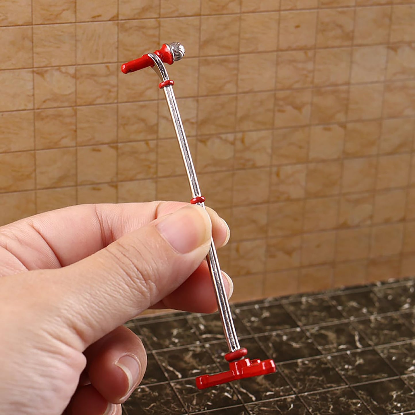 1Set Red Miniature Model Microphone with Stand,1:12 Dollhouse Models, Mini Decortion Furniture Microphone 3.66 in.