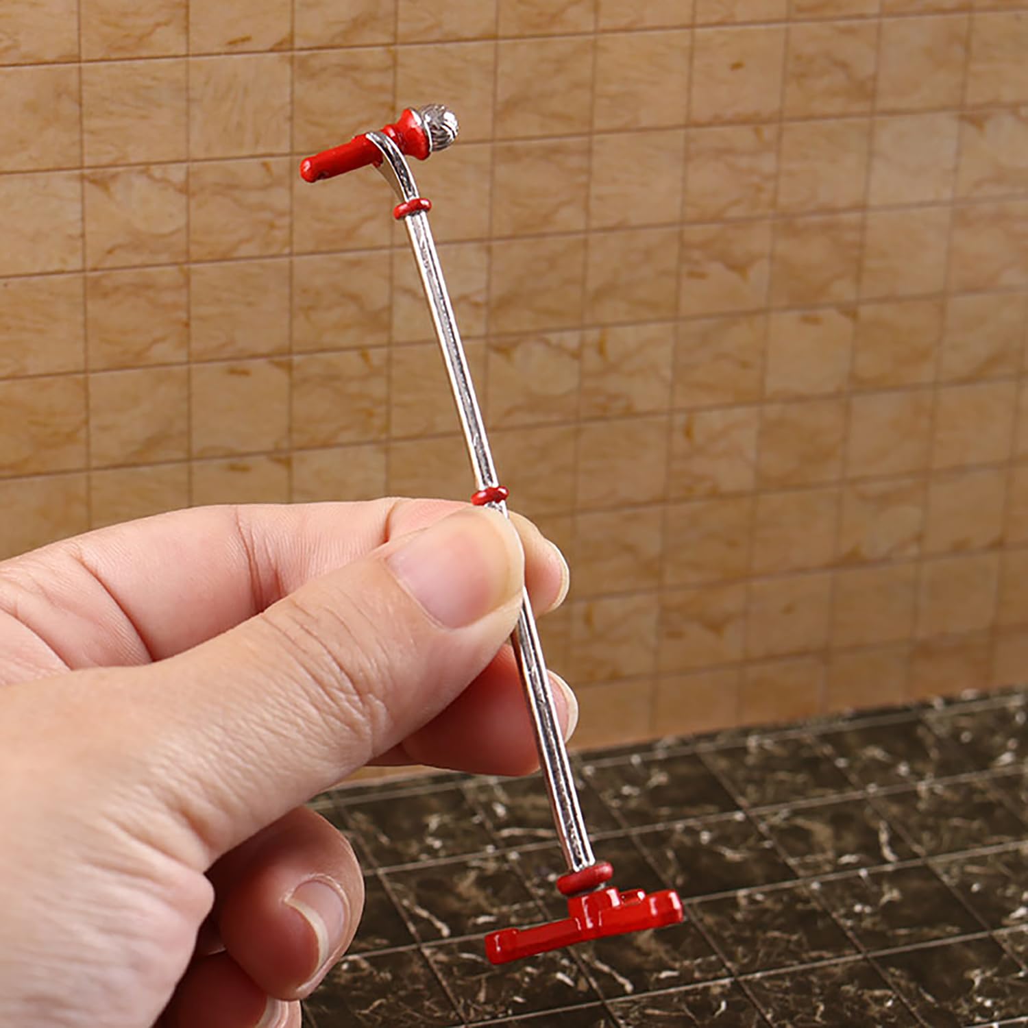 1Set Red Miniature Model Microphone with Stand,1:12 Dollhouse Models, Mini Decortion Furniture Microphone 3.66 in.
