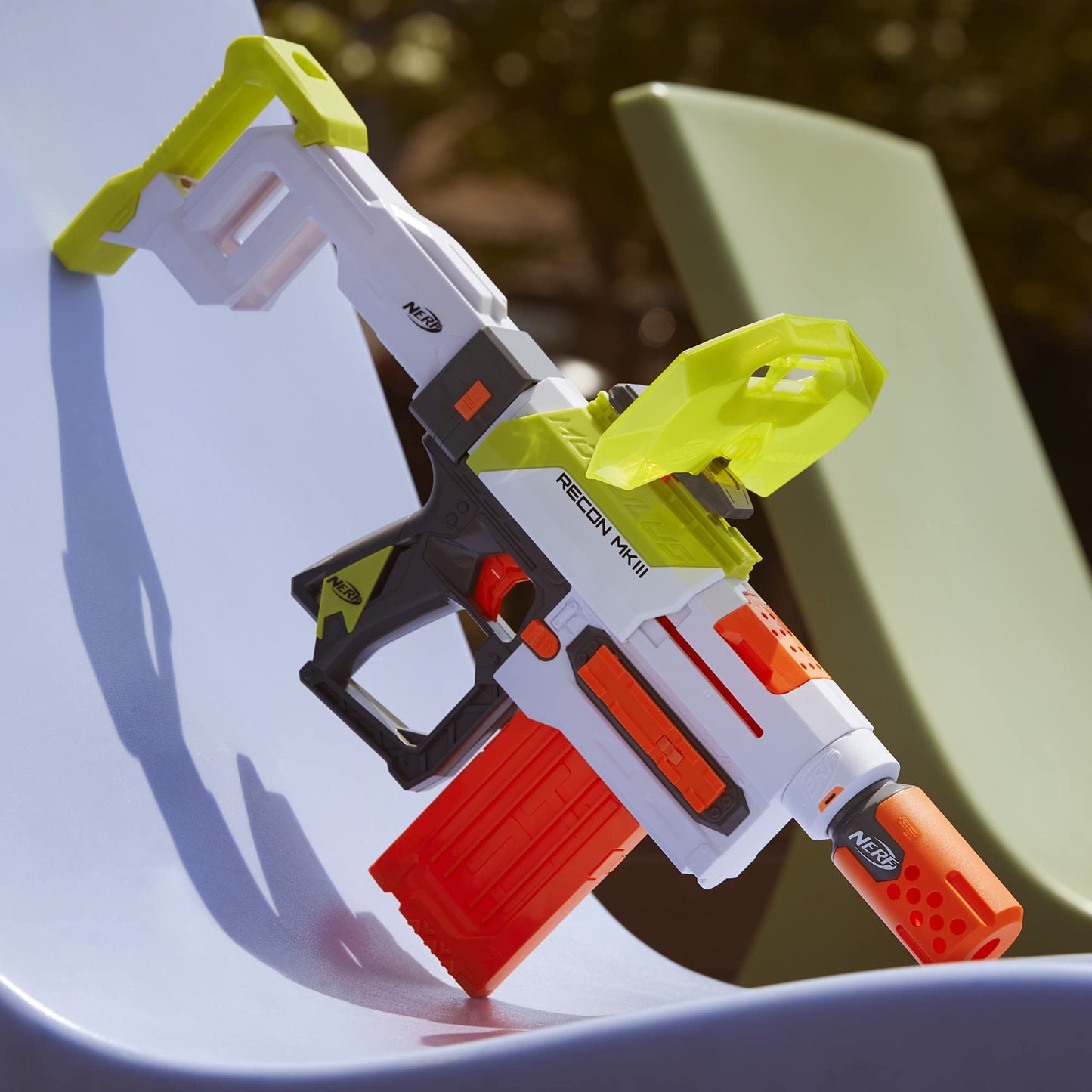 Nerf Modulus Recon MKIII Blaster, Removable Stock & Barrel, 12-Dart Clip, 12 Nerf Elite Darts, Dart Shield, Kids Outdoor Toys (Amazon Exclusive)