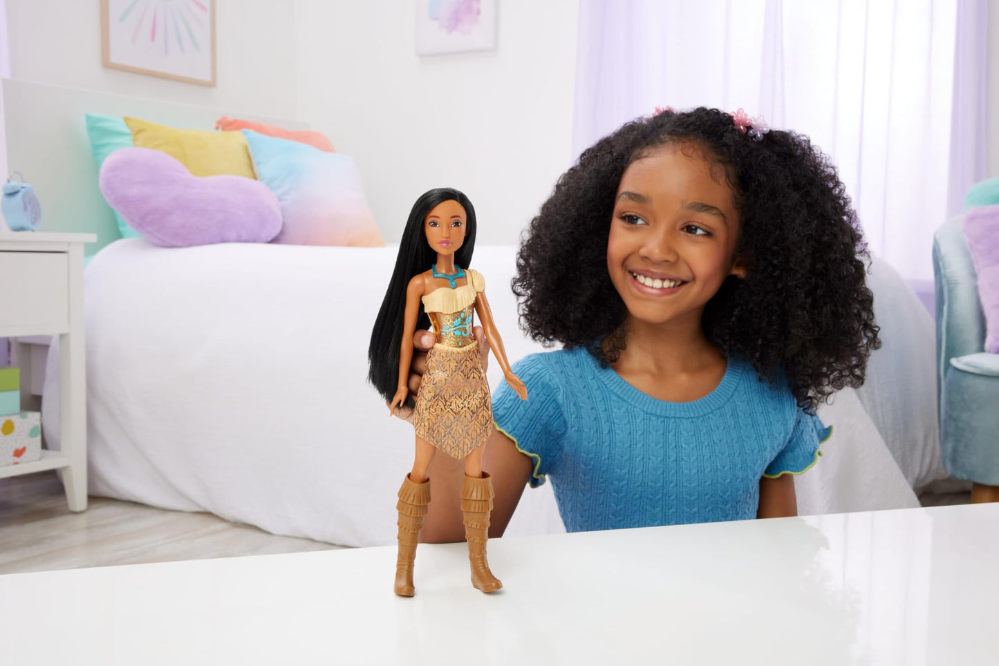Mattel Disney Princess Pocahontas Fashion Doll in Signature Look