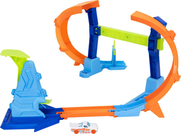Hot Wheels Stunt Tracks Corkscrew Jump Champion & Toy Car