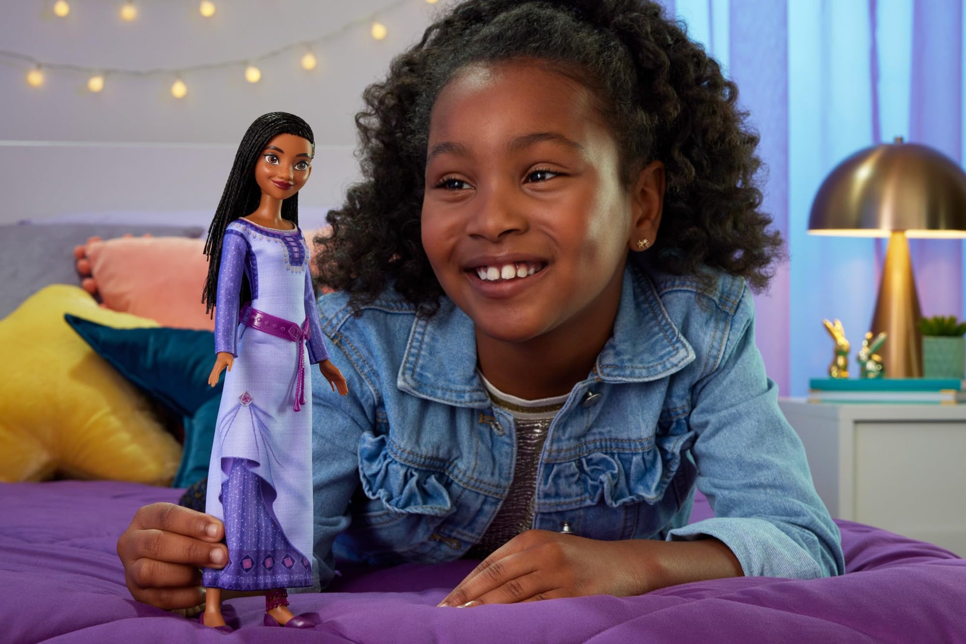 Mattel Disney Wish Toys, Asha of Rosas Posable Fashion Doll with Natural Hair, Removable Clothes, Shoes & Accessories