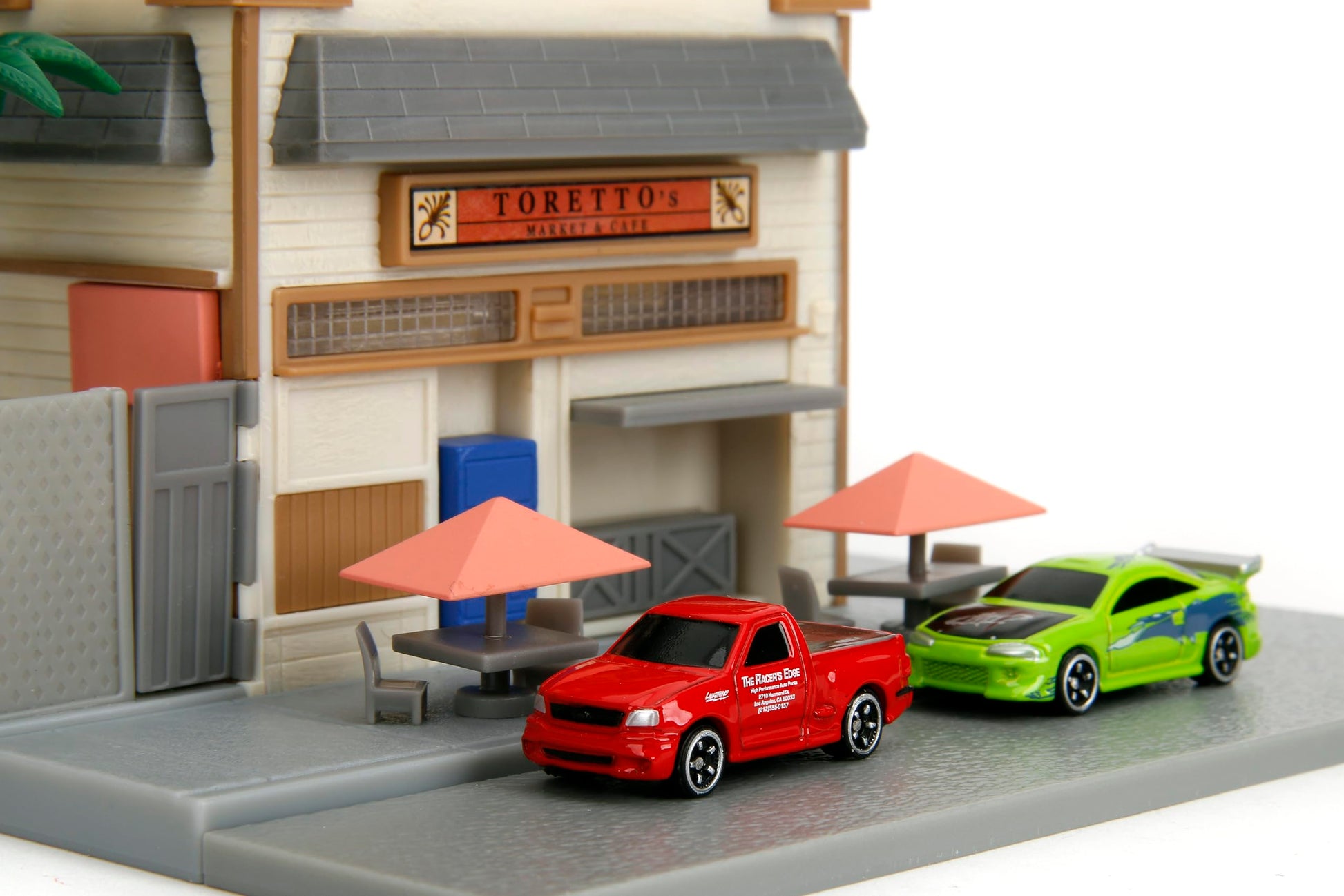 Fast & Furious Toretto's Market & Cafe Nanoscene & 2 1.65" Die-cast Cars, Toys for Kids and Adults