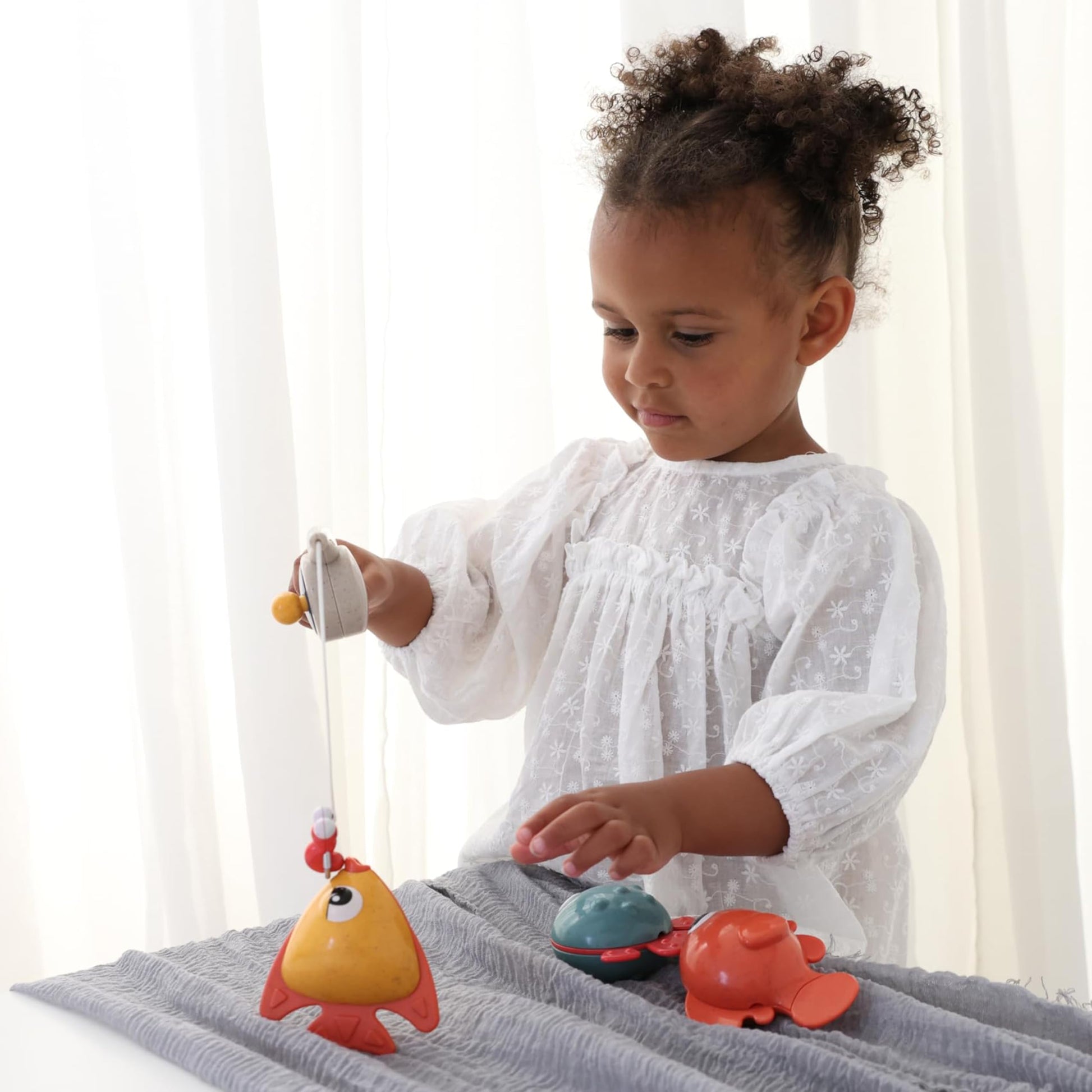 Tolo Bio Funtime Fishing Set | Eco-Friendly Bath Toy for Toddlers | Magnetic Fishing Rod, 3 Bubble-Blowing Fish, Worm | Skill-Building Water Play |