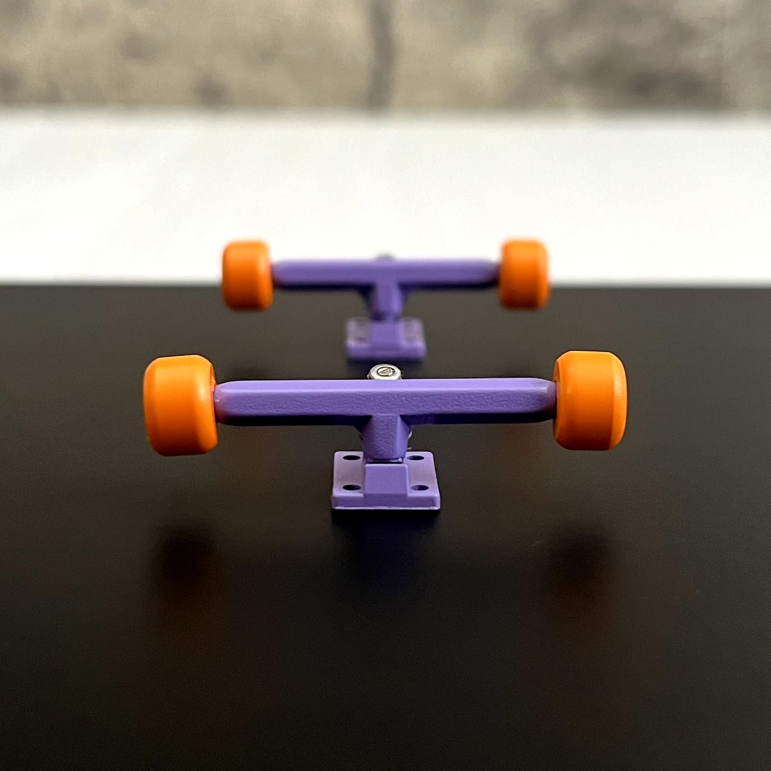 NOAHWOOD Pro Fingerboard 36mm Six Truck (36mm Lavender)