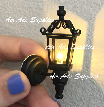 1:12 Scale Dollhouse Miniature Sconce Carriage lamp LED Exterior Light