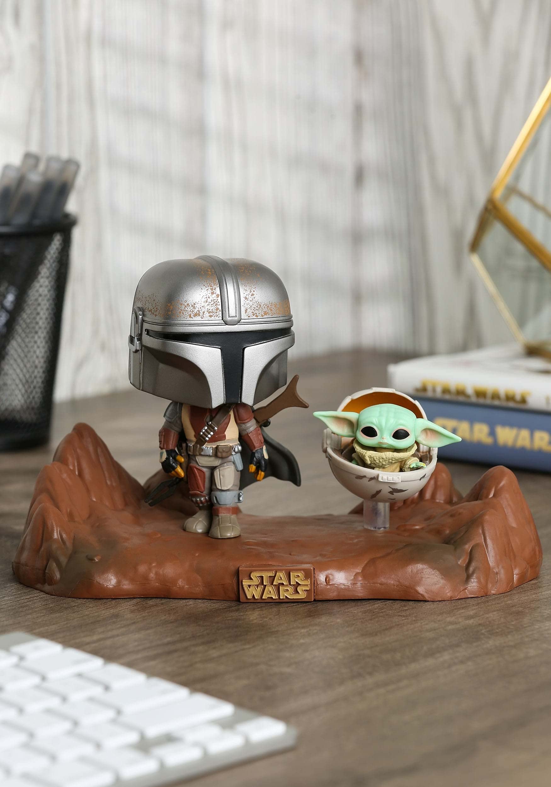 Funko POP! Moment: Star Wars The Mandalorian - Grogu (Baby Yoda)