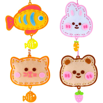 Oagminu 4Pcs Cute Animals DIY Felt Craft Kit Make Your Own Squeaky Keychains, Fun Art & Craft Project for Girls Boys(Animals)