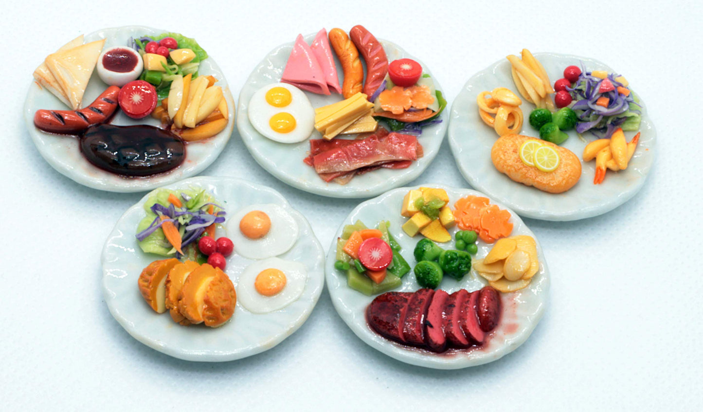 Miniature Dollhouse Food Set Handmade, 5 Realistic Meal Plates, Air Dry Clay Mini Food Accessories, 1:6 Scale Kitchen Decor, 1.3 Inch Ceramic Plates