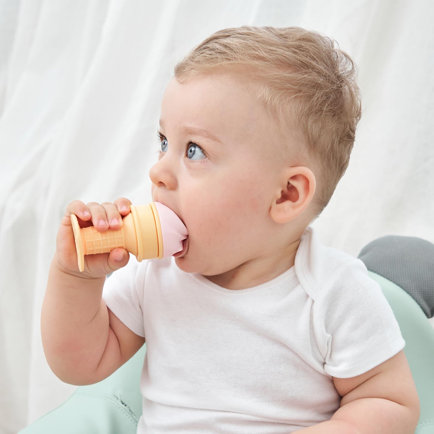 Smily Mia Ice Cream Cone Baby Teething Toys, Water-Filled Freezable Teether for Babies&Infants, Teething Relief for 0-18 Months, Not-Too-Cold-to-Hold