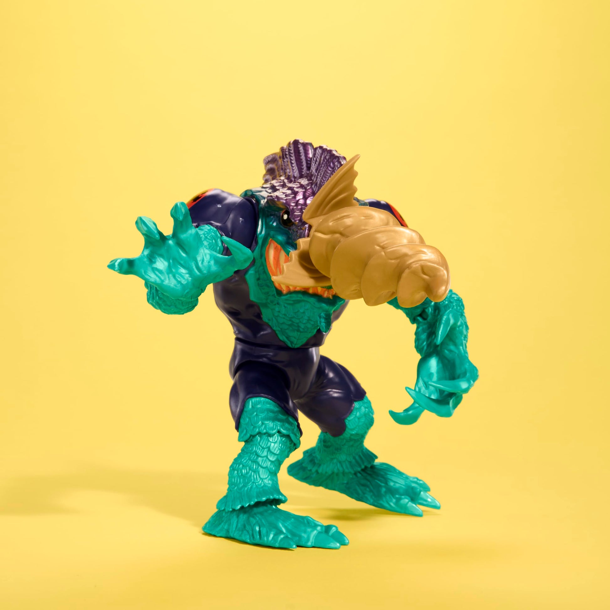 Mattel Street Sharks Action Figure with Bite & Drill Motion, Slash Collectible Toy Inspired by 90s TV Half-Man Half-Shark Hero, 6-Inch