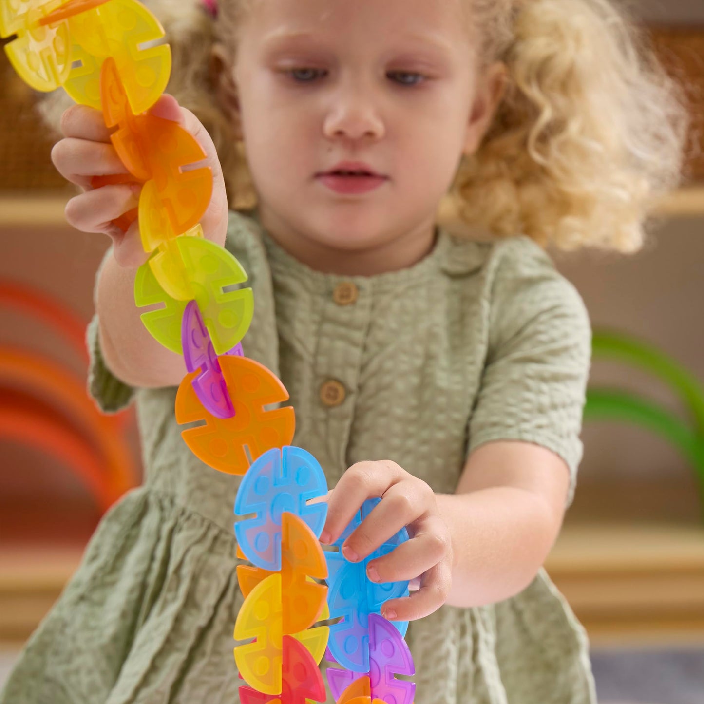 Guidecraft Interlox Discs - 96 Piece Set: Kids STEM Learning and Construction Toy, Creative and Educational Building Set for Toddlers
