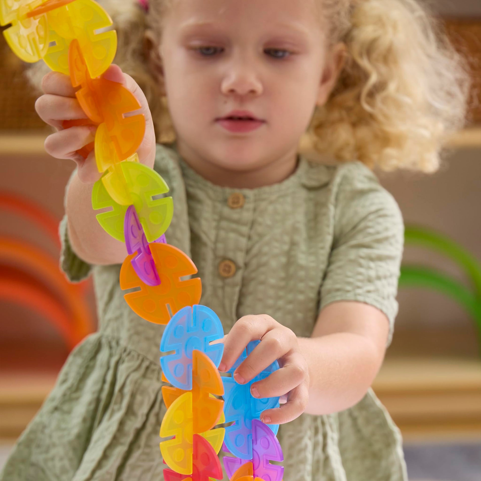 Guidecraft Interlox Discs - 96 Piece Set: Kids STEM Learning and Construction Toy, Creative and Educational Building Set for Toddlers