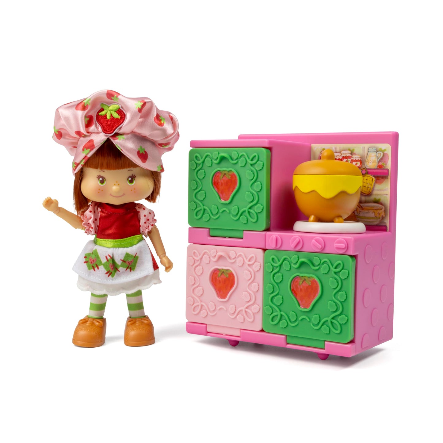 Strawberry Shortcake Sweet Scented 5.5-inch Posable Fashion Doll in Exclusive Baking Dress and Berry Bake Playset with Oven, Baking Mixtures