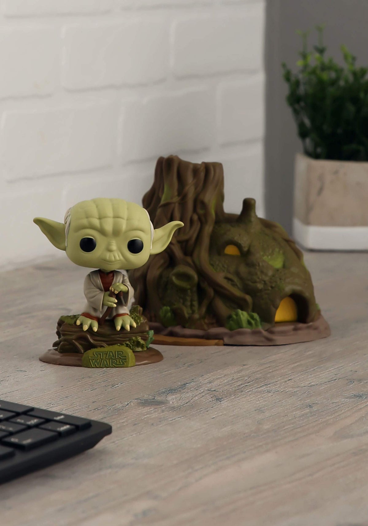 Funko POP! Town: Star Wars - Yoda's Hut