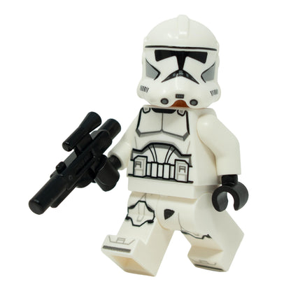 LEGO Star Wars: Clone Trooper Minfiigure (Phase 2) with Blaster