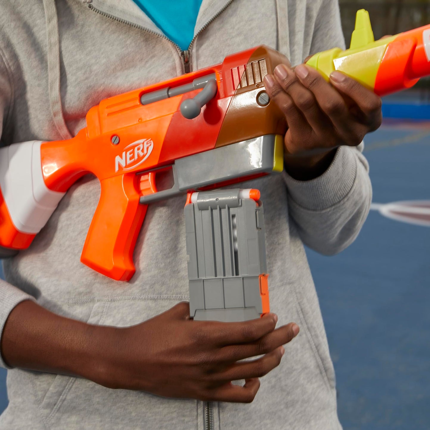 Nerf Fortnite HR Dart Blaster, Ruff Wrap Design, 6-Dart Elite Clip, 6 Nerf Elite Darts, Rotating Bolt Action, Detachable Barrel