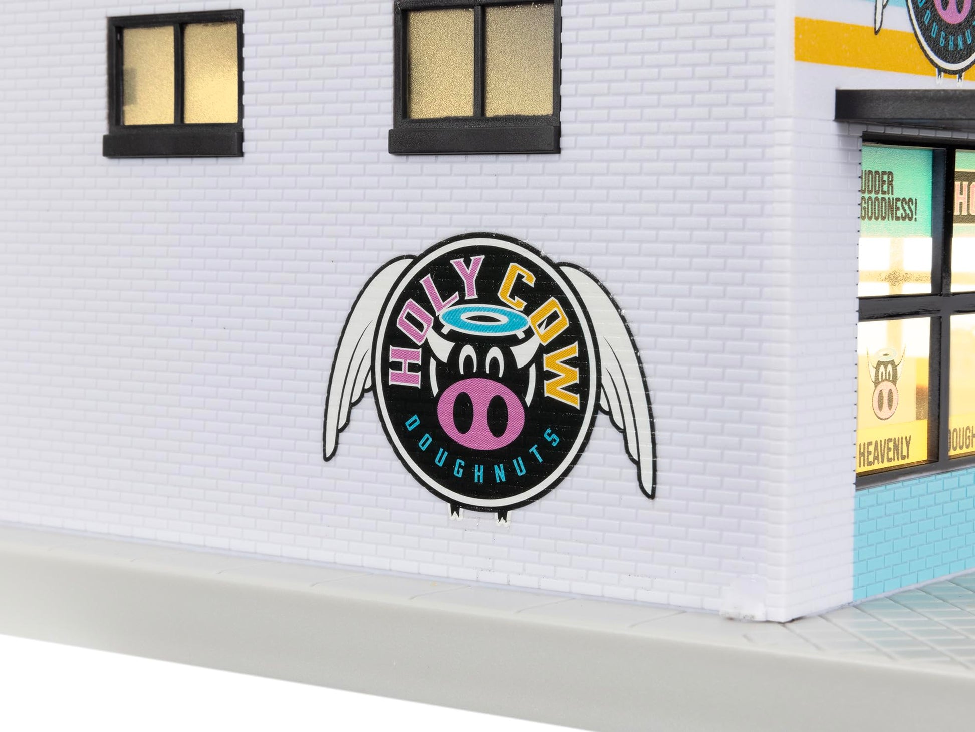 Lionel Holy Cow Donuts & Coffee Shop Plug-Expand-Play O Gauge Model Train Accessory - Illuminated Railroad Building, Age 14+