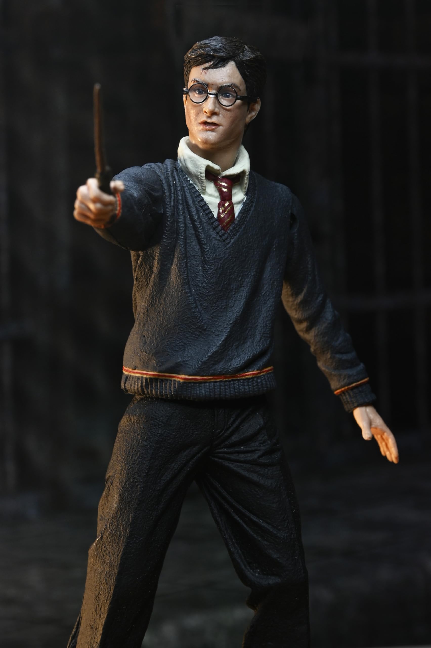 NECA - Harry Potter - 7" Scale Action Figure - Legacy Collection Harry Potter