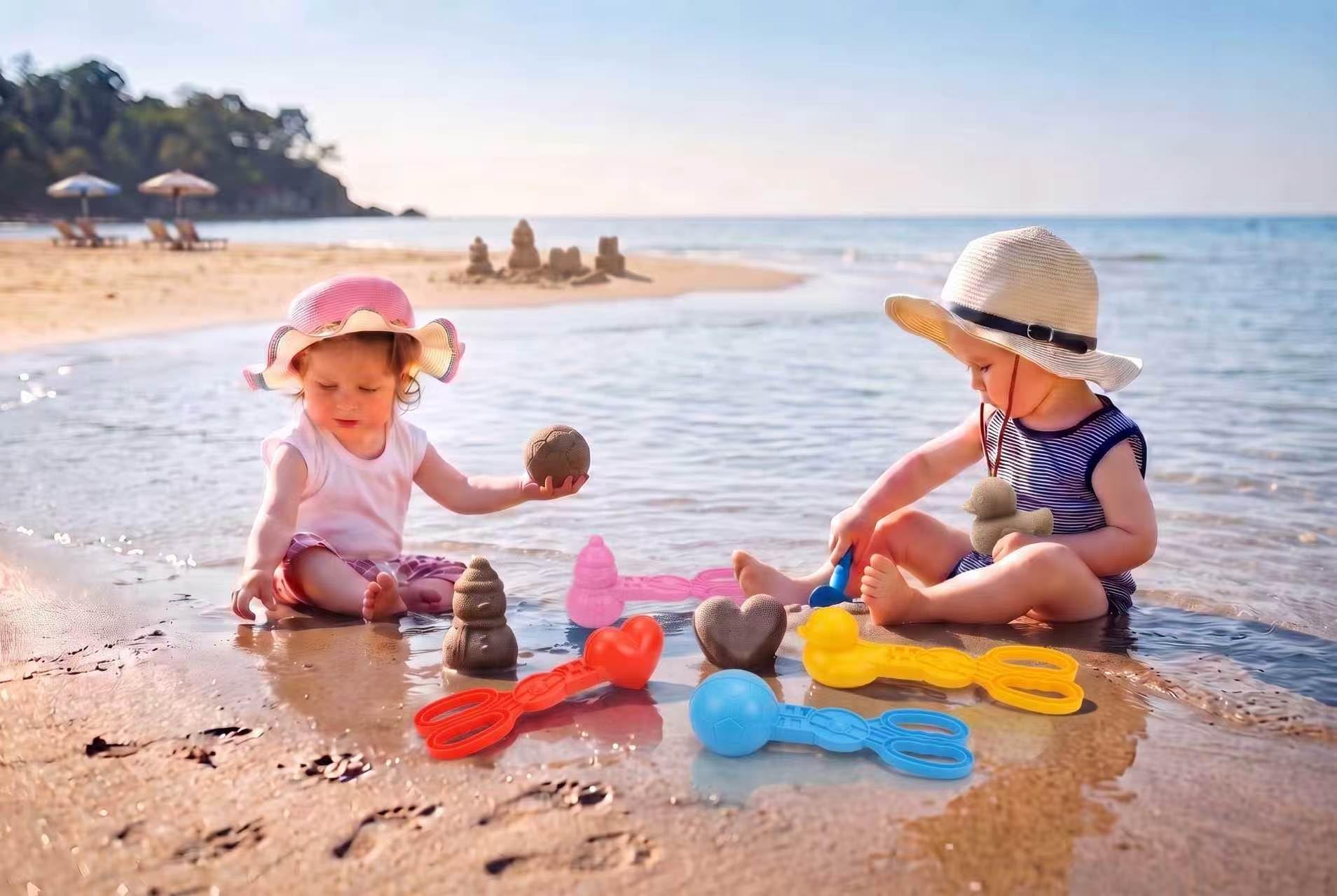 UMUACCAN 4 Pcs Sand Molds Maker for Kids, Sand Toys