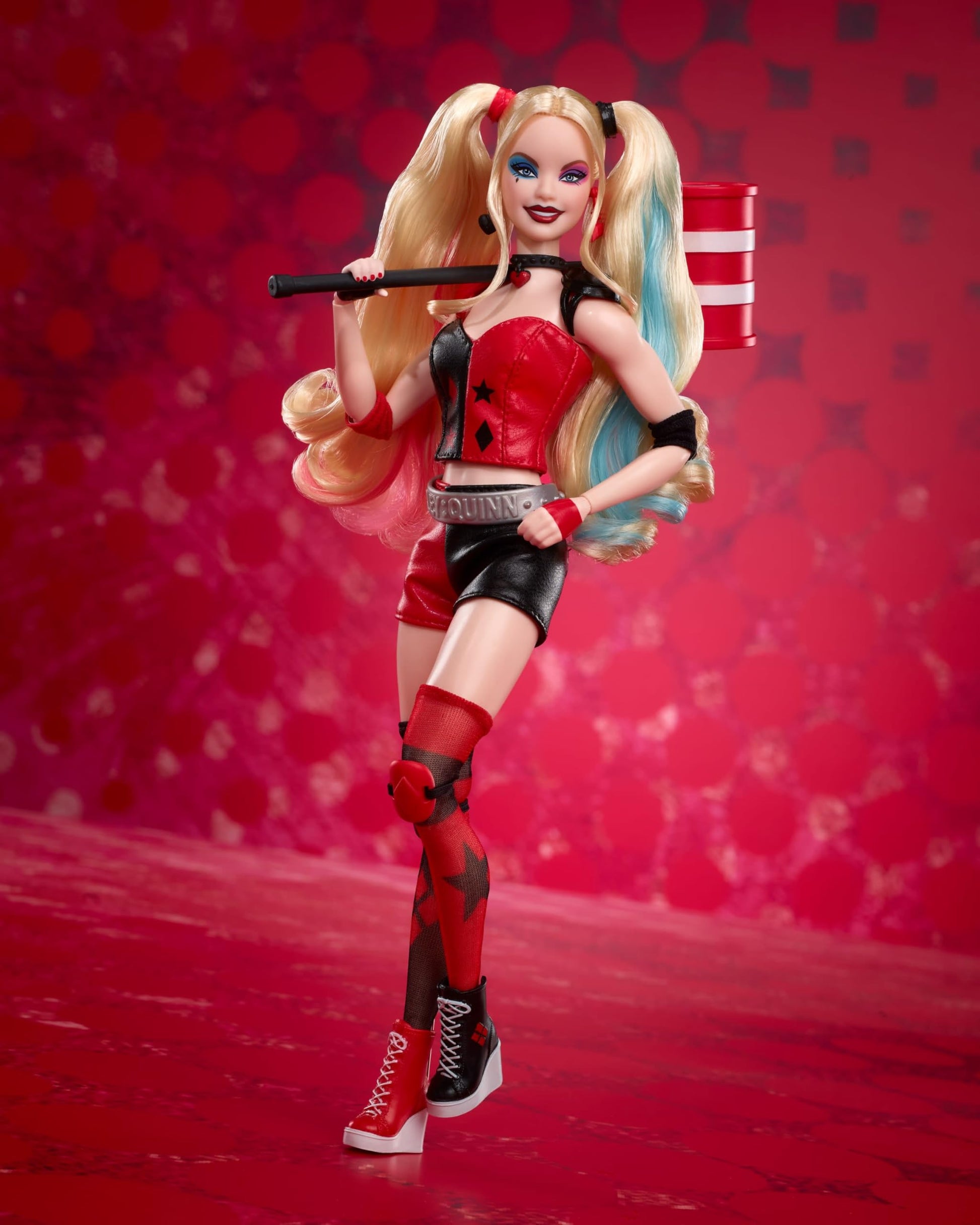 Barbie Signature Harley Quinn Collector Doll with Posable Body, Iconic Outfit, and Mallet Accessory, DC Batman 85th Anniversary Collectible
