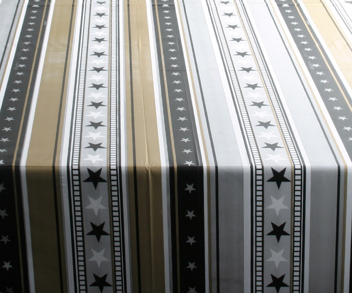 Star Attraction Tablecover