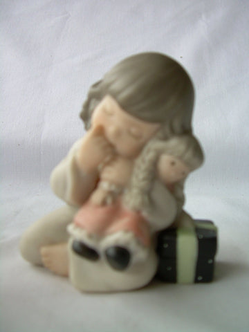 Kim Anderson Pretty As A Picture Girl With Doll 535583 by Pretty As A Picture