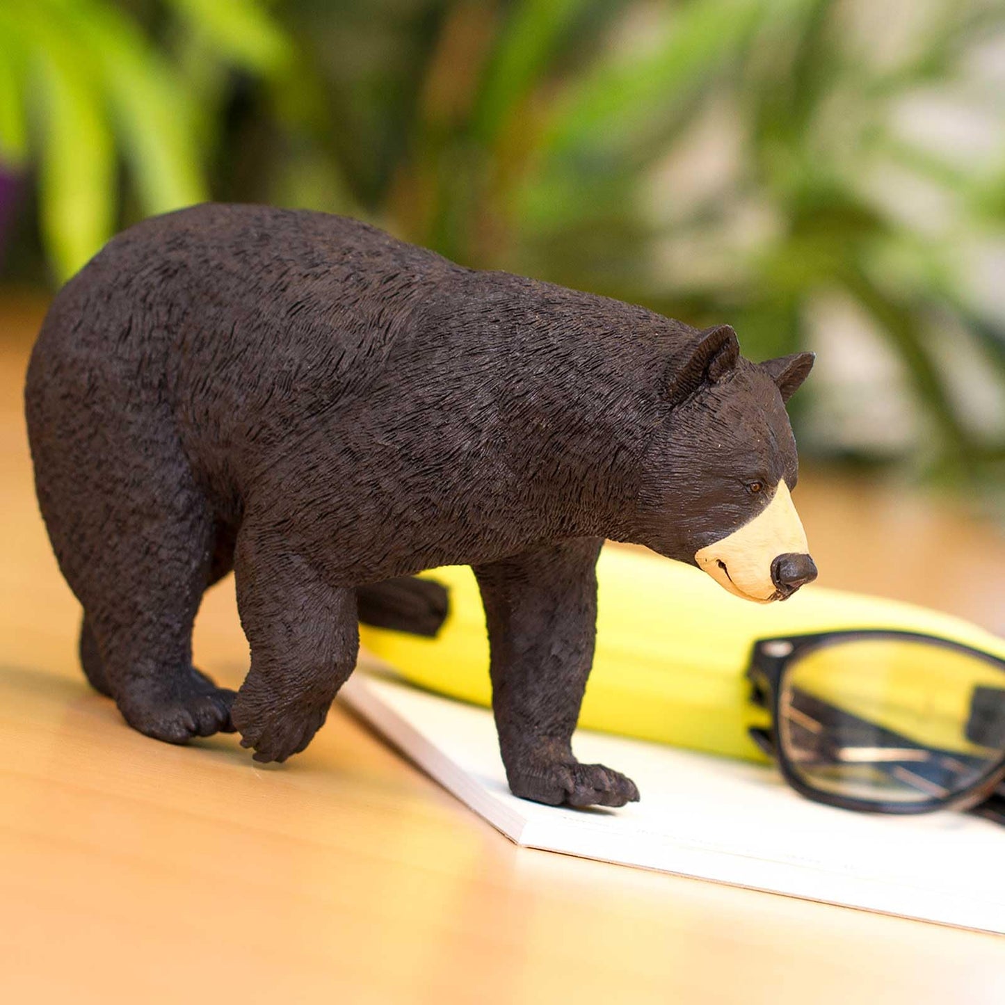 Safari Ltd. North American Black Bear Toy Figurine - Detailed 7.4" Plastic Model Figure - Fun Educational Play Toy for Boys, Girls & Kids Ages 1+