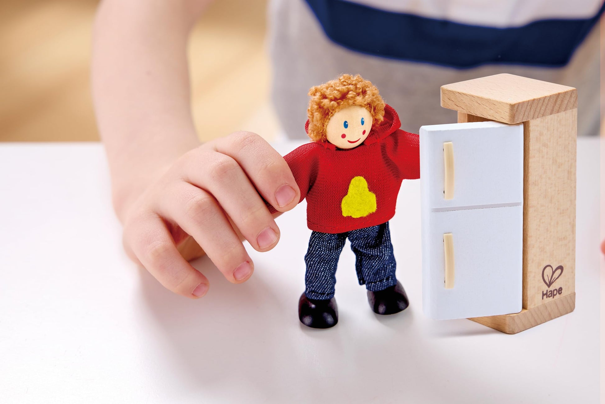 Hape Happy Family Dollhouse Set Award Winning Doll Family Set, Unique Accessory for Kid’s Wooden Dolls House.