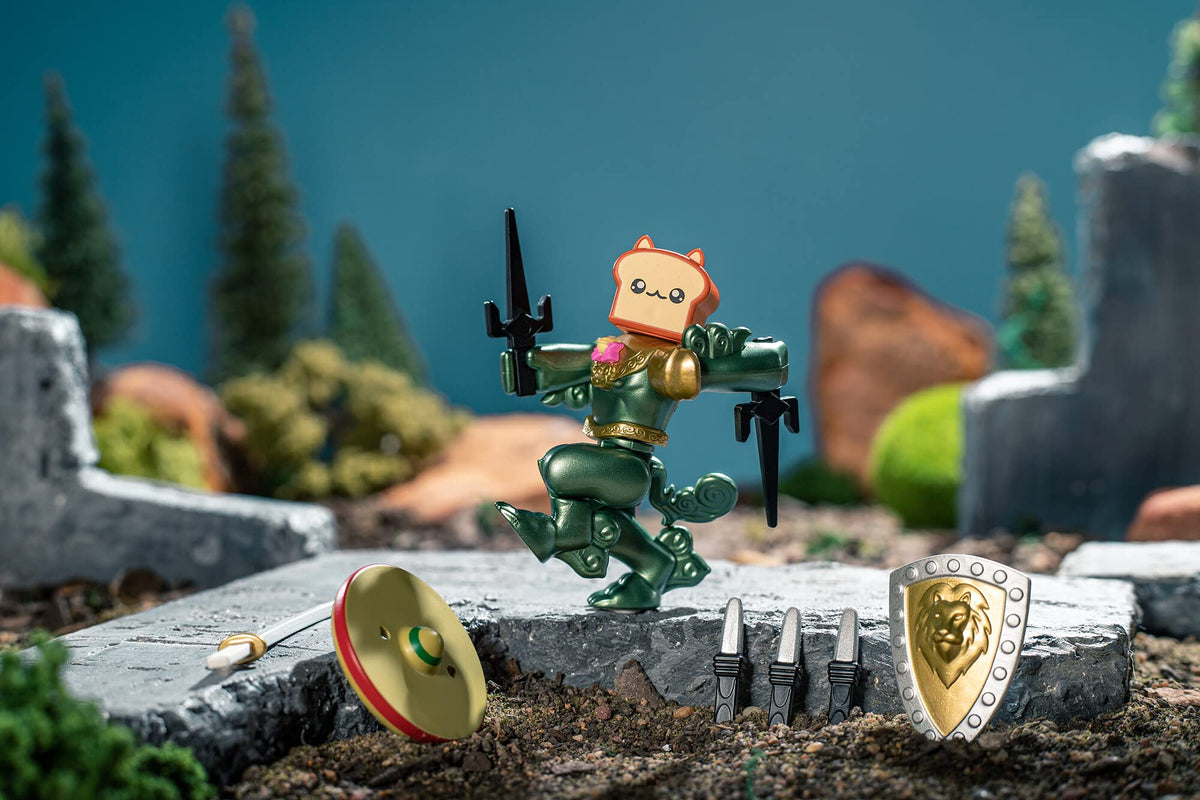 Roblox Avatar Shop Series Collection - Lionize Me Figure Pack [Includes Exclusive Virtual Item]