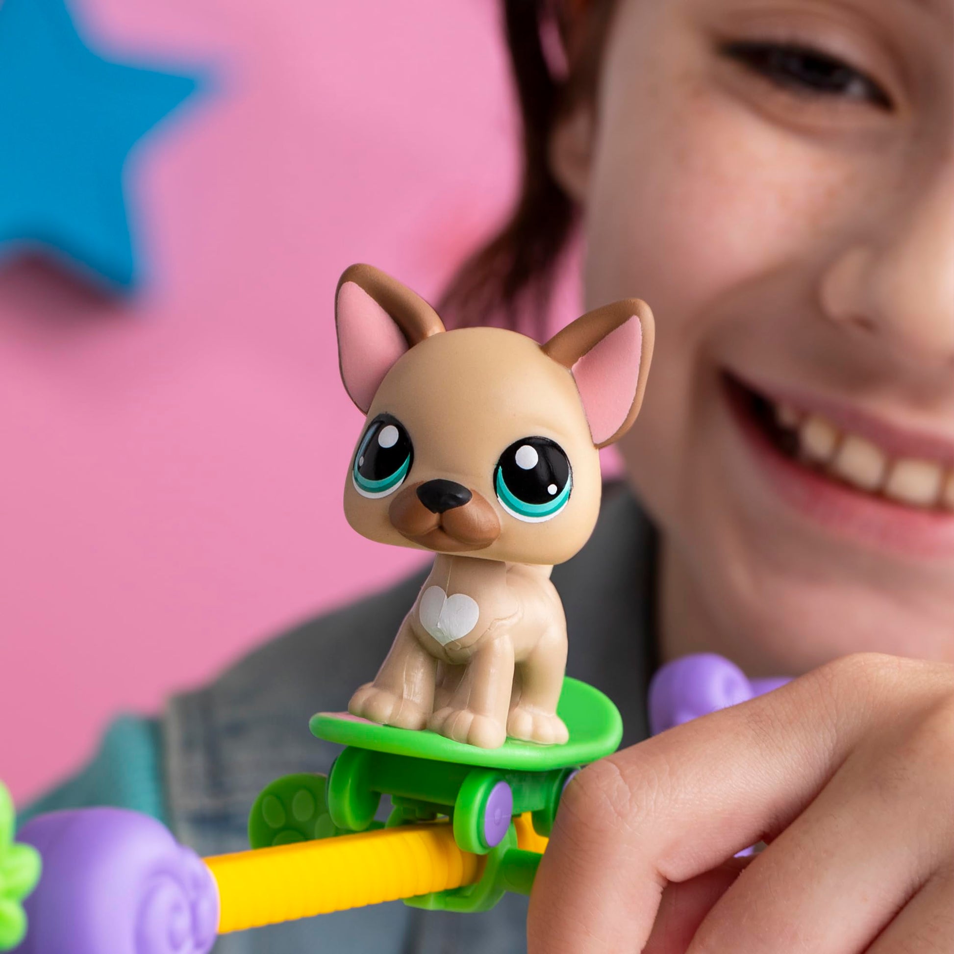 Littlest Pet Shop, Pets Got Talent Play Set - Gen 7, Pets #67 & #66, Authentic LPS Bobble Head Figure, Collectible Imagination Toy Animal, Kidults