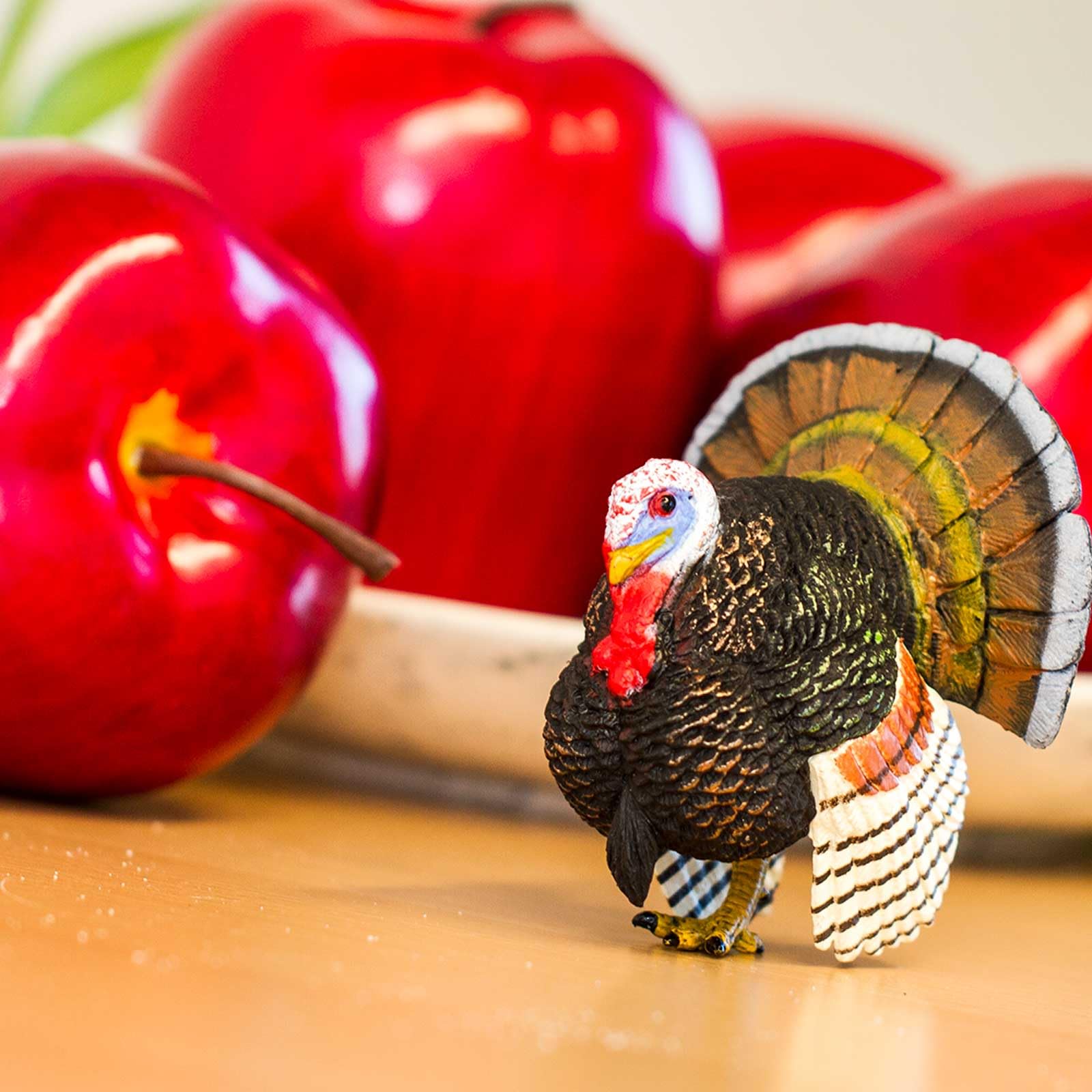 Safari Ltd. Domestic Turkey Figurine - Lifelike 3" Model Figure - Educational Toy for Boys, Girls, and Kids Ages 3+