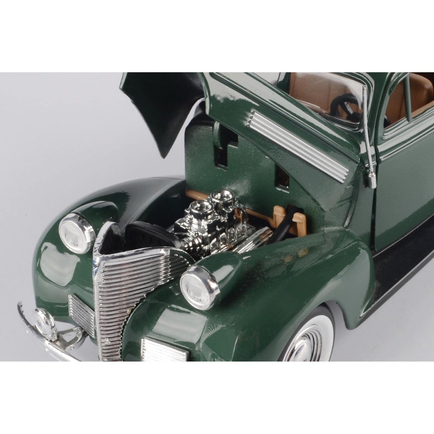 Motormax 1939 Chevrolet Coupe Green (no. 73247AC)