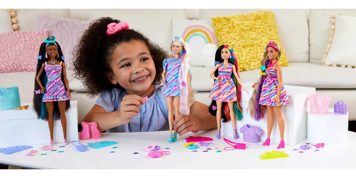 Barbie Totally Hair Doll, Heart-Themed with 8.5-inch Fantasy Hair & 15 Styling Accessories (8 with Color-Change Feature)