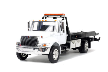 Jada International Durastar 4400 Flatbed Tow Truck Die-cast Car