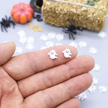 Aorvoras Miniature Ghost, Adorable Glow-in-the-Dark Micro Ghosts Set of 50 - Tiny Resin Ghost, Dollhouse Miniature Ghosts for Crafts and Accessories