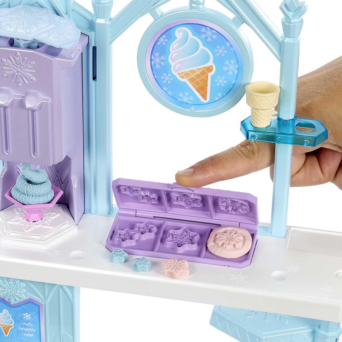 Mattel Disney Frozen Dessert Playset with Elsa Fashion Doll, Olaf Figure, 2 Dough Colors & 10+ Play Pieces, Inspired by the Movie