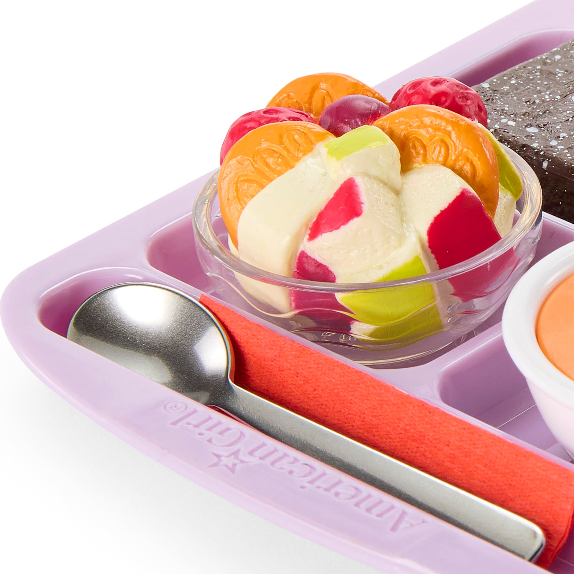 American Girl Truly Me 18-inch Doll Hungry for Hot Lunch Playset with Sandwich, Soup, Fruit, and Brownie, For Ages 6+