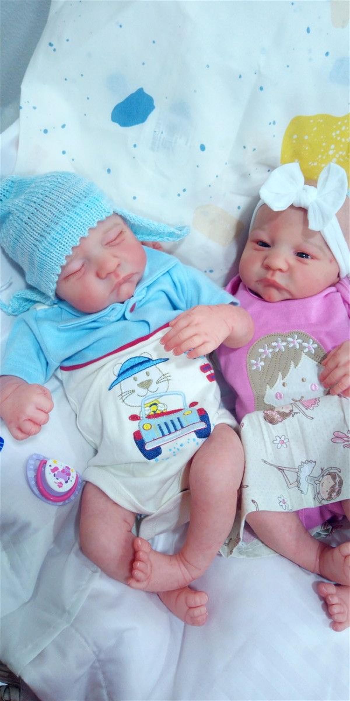 GYCV Lifelike Reborn Baby Dolls Twins Boy and Girl 20 Inch Weighted Full Body Silicone Realistic Newborn Baby Dolls Twins Real Life Baby Dolls Twin